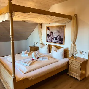  Hotel Janser